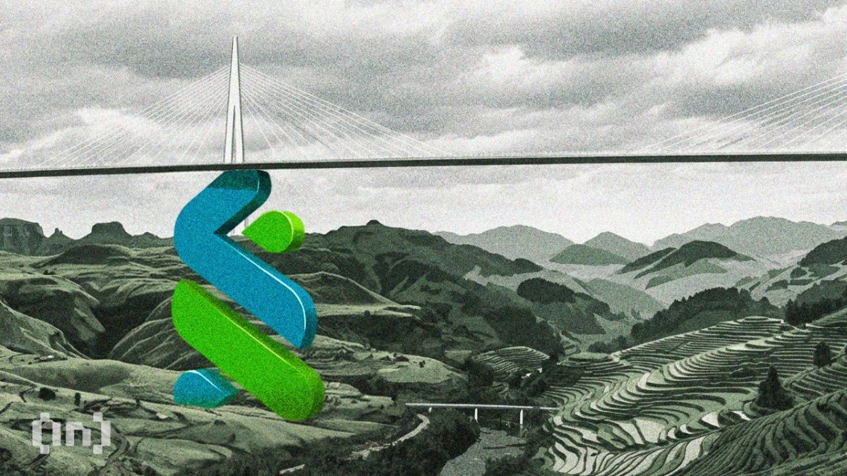 Chainlink Trades at Just $8.22, but Standard Chartered Sees a 24x Rally