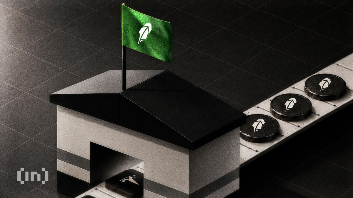 Robinhood and AMC Clash Over Tokenized Stock Listing Robinhood and AMC Clash Over Tokenized Stock Listing