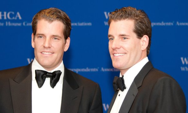 Winklevoss Twins Donated $10 Million From Bitcoin Sale to Trump Super PAC Winklevoss Twins Donated $10 Million From Bitcoin Sale to Trump Super PAC