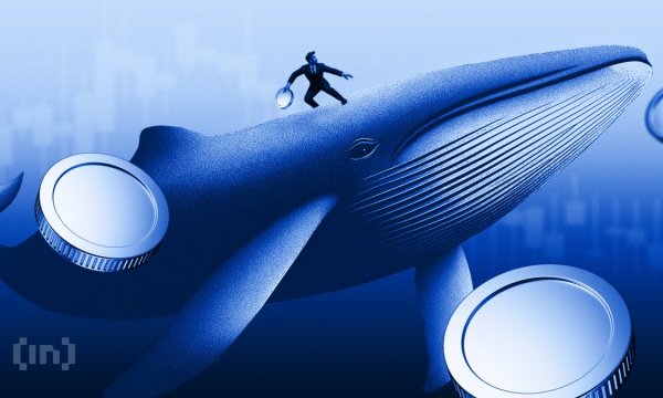Whales Rush to Buy Chainlink After Standard Chartered’s 2030 Price Forecast